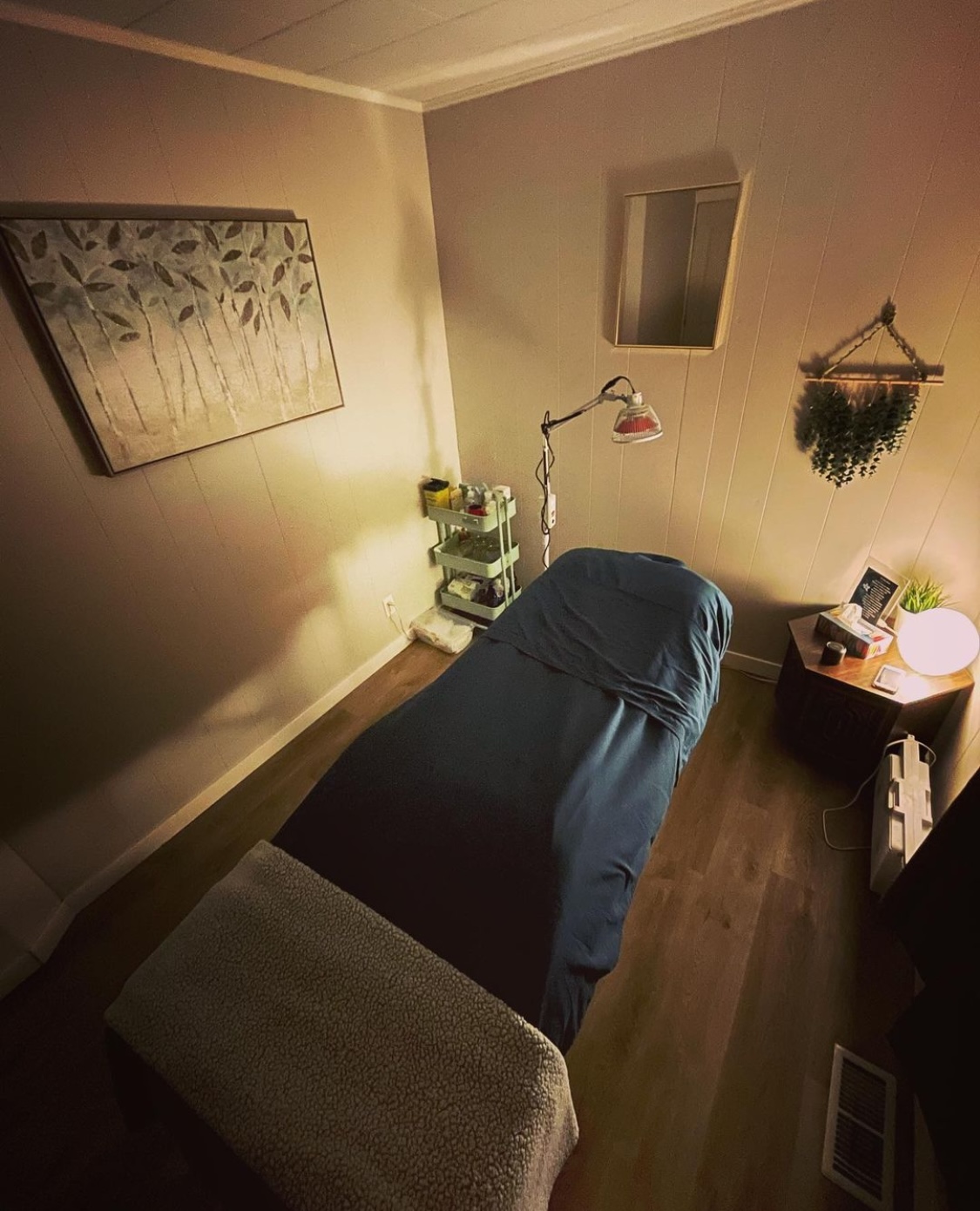 acupuncture table, acupuncture in kimberley